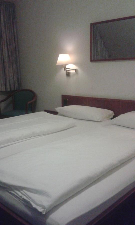 Raststaette Hollenstedt Motel ภายนอก รูปภาพ